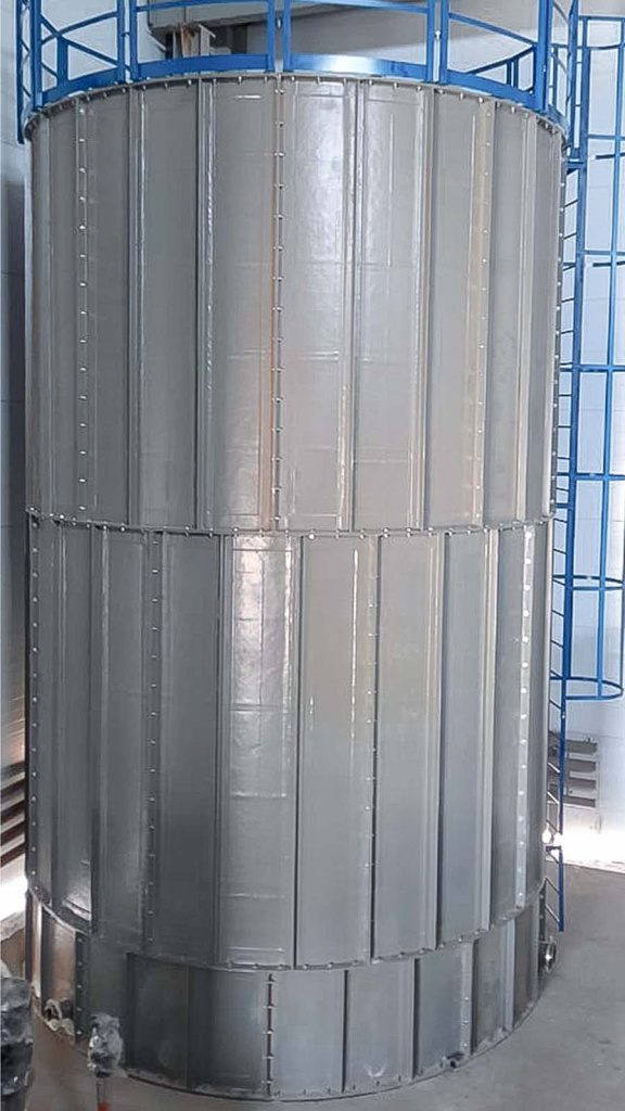 ARM VATEX TANK1.jpg